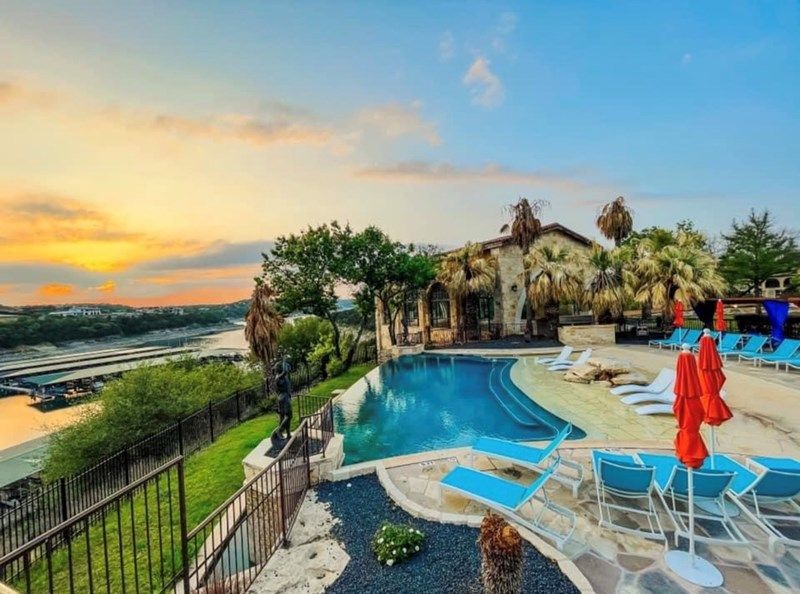 The Point at Rough Hollow