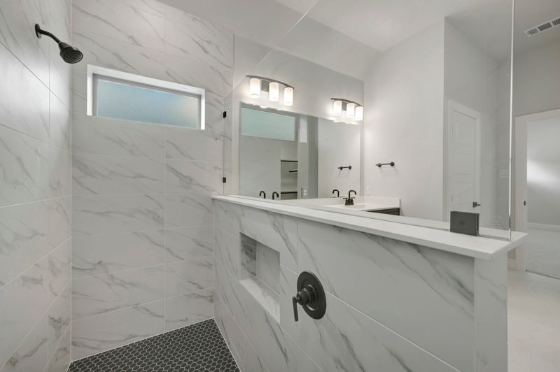 Owner's Bath