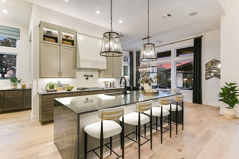 The Delgado - Kitchen