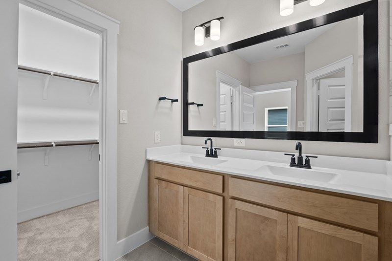 The Edmond - Owner's Bath