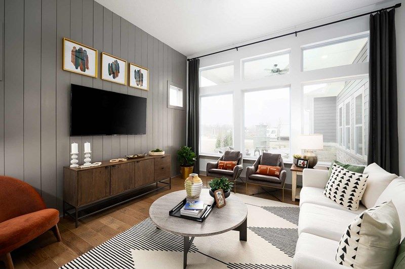 The Independence - Family Room