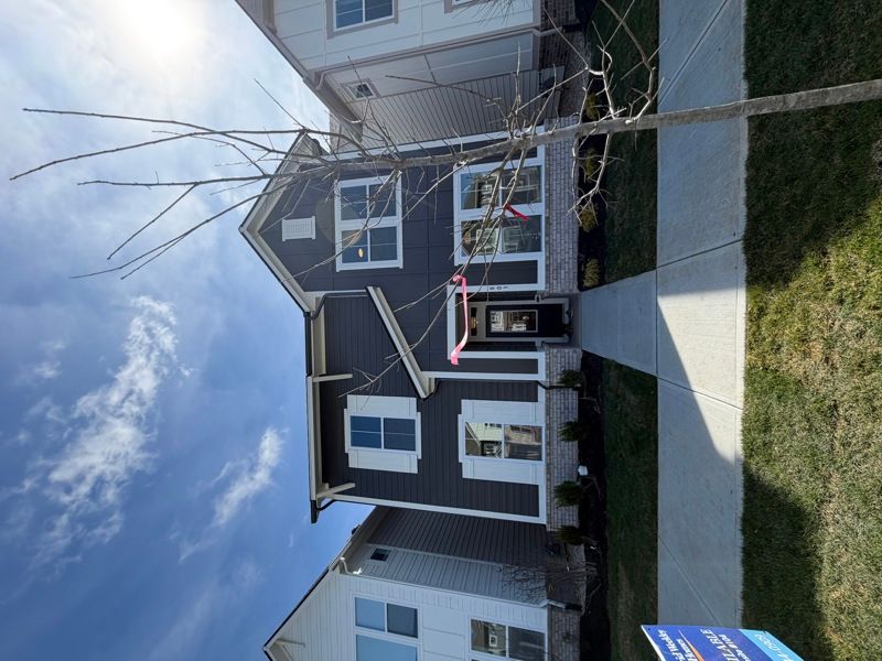 Bellemont - Harvest Trail of Westfield – The Courtyard Collection: Westfield, Indiana - David Weekley Homes