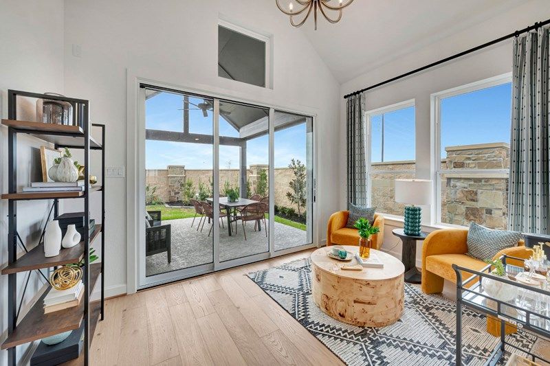 The Kingsland - Sunroom