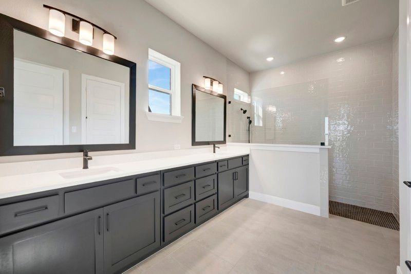 Owner's Bath