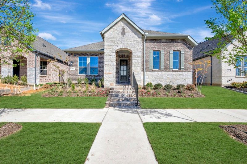 Ridgemont - Elements at Viridian - Signature Series: Arlington, Texas - David Weekley Homes