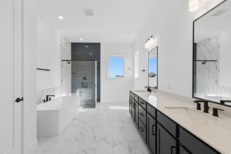 The McClure - Owner's Bath