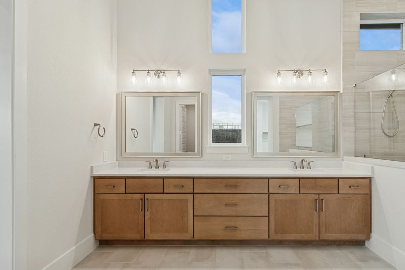 Owner's Bath