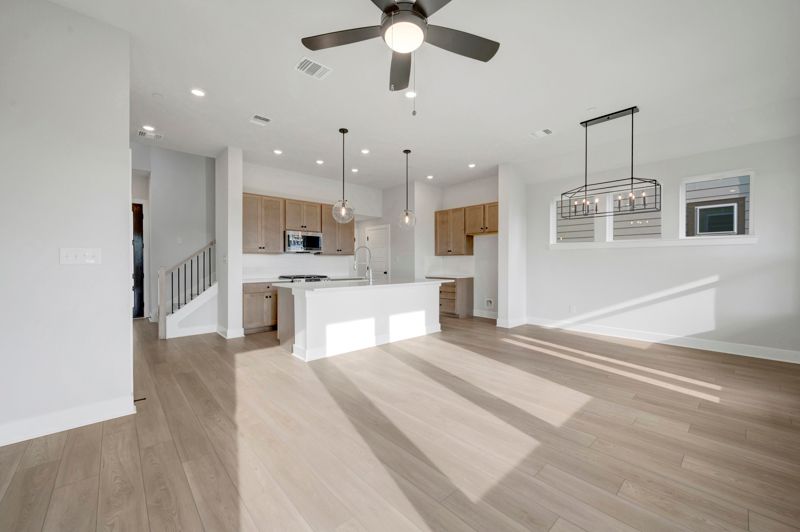 Double Creek Crossing por David Weekley Homes en Austin Texas