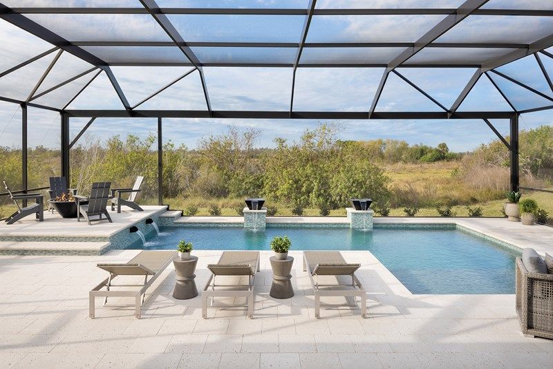 The Rubytail - Outdoor Living