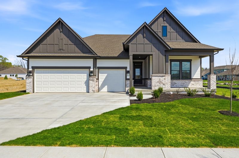 Marilyn Woods - The Signature Collection - Noblesville, IN