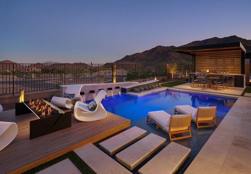The Montura - Outdoor Living
