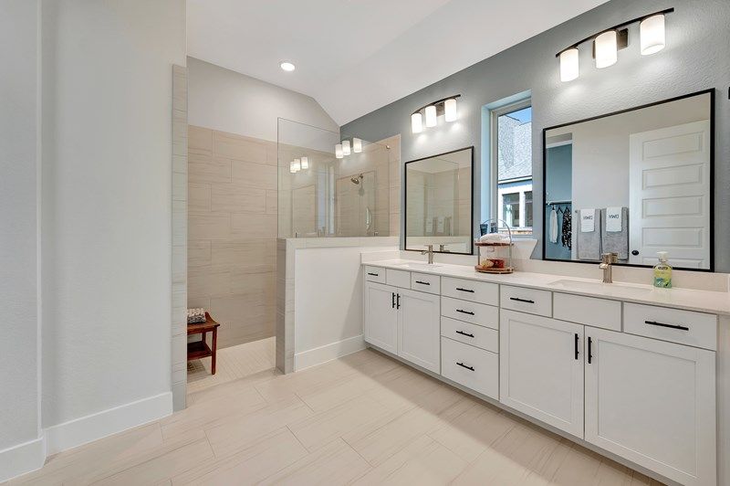 The Baileywood - Owner's Bath