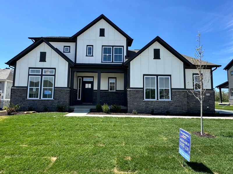 The Lakes at Grantham por David Weekley Homes en Indianapolis Indiana