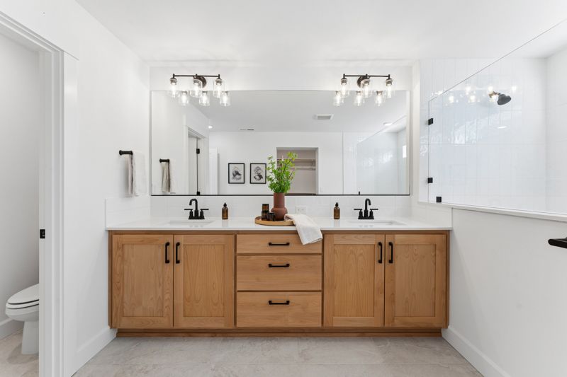 Owner's Bath
