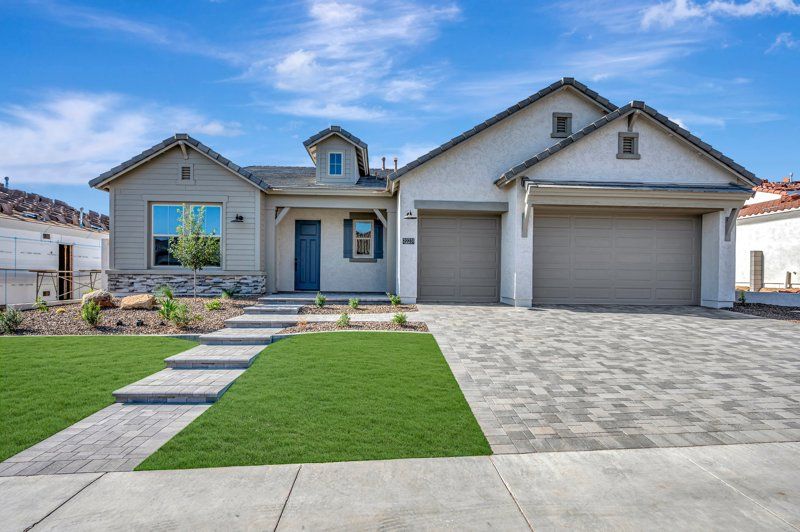 20231 W. Luke Avenue (Dobbins)
