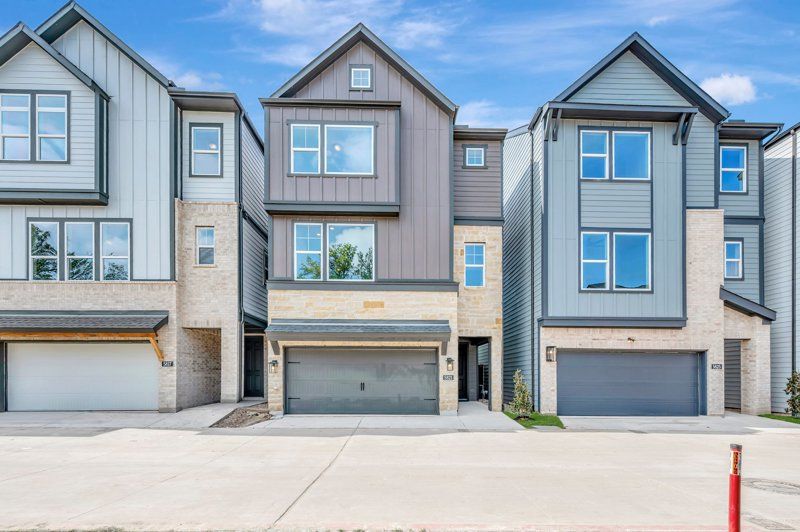 5821 Water Bridge Lane