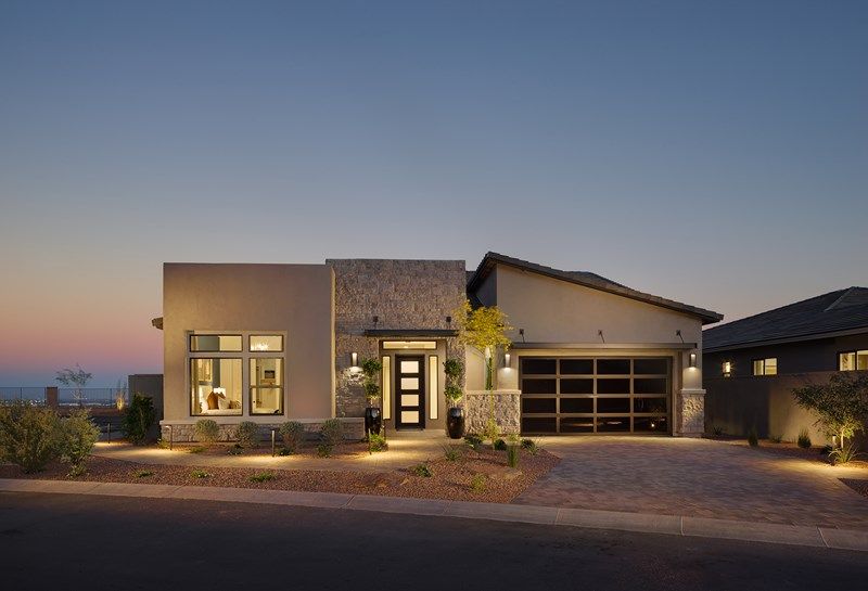 casa en Overlook at Verrado Regent Hills por David Weekley Homes