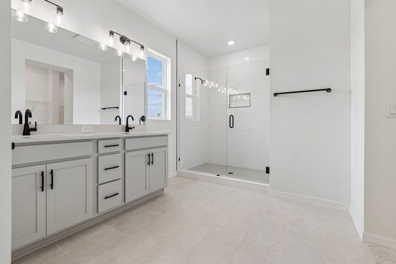 Owner's Bath