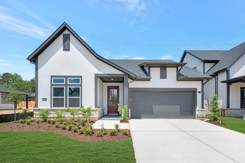 Magnolia - Two Step Farm - Enclave Collection: Montgomery, Texas - David Weekley Homes