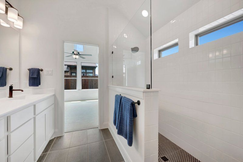 Owner's Bath