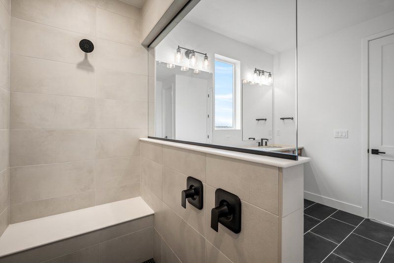 Owner's Bath