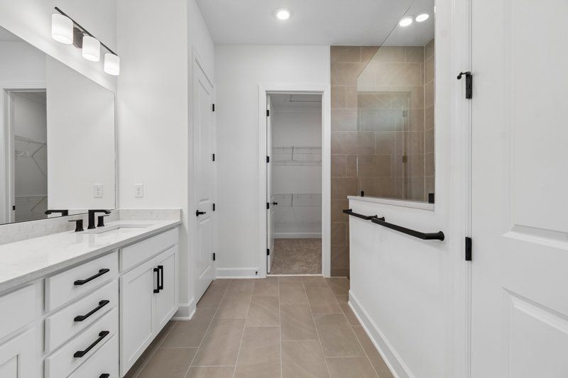 Owner's Bath