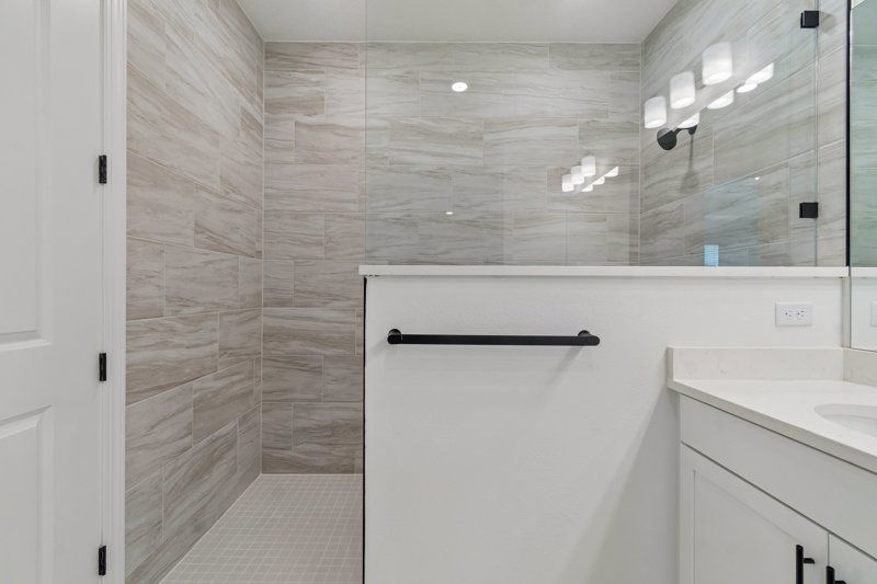 Owner's Bath