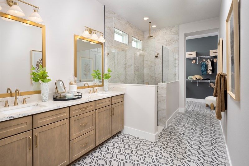 The Colston - Owner's Bath