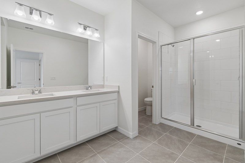The Cowden - Owner's Bath