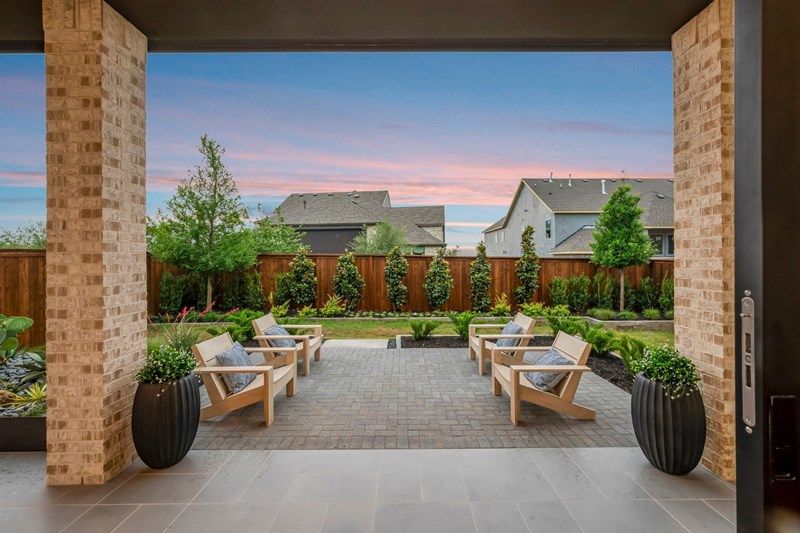 The Rayne - Outdoor Living