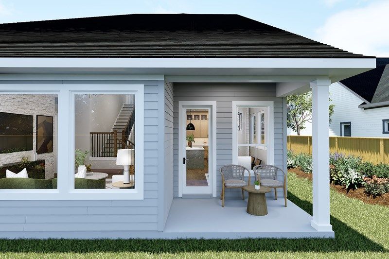 The Lade - Covered Porch