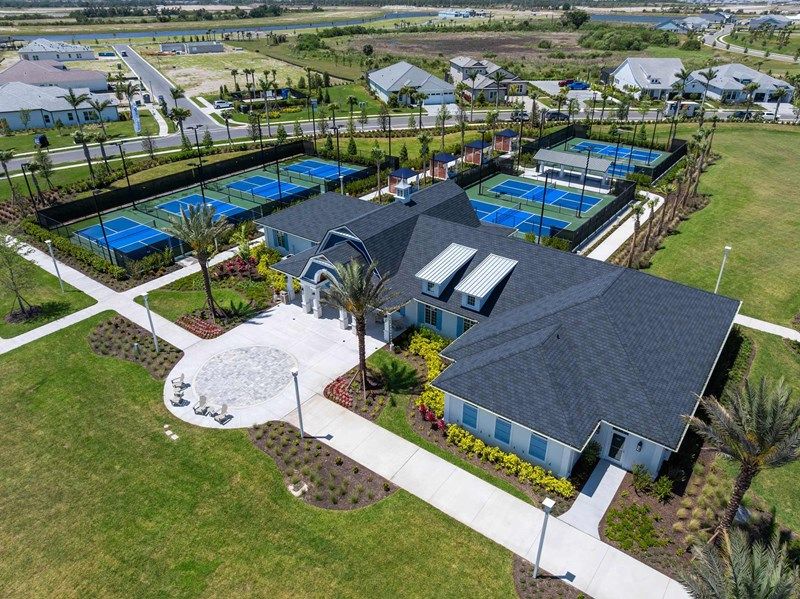 Palmera Wellen Park - Courts