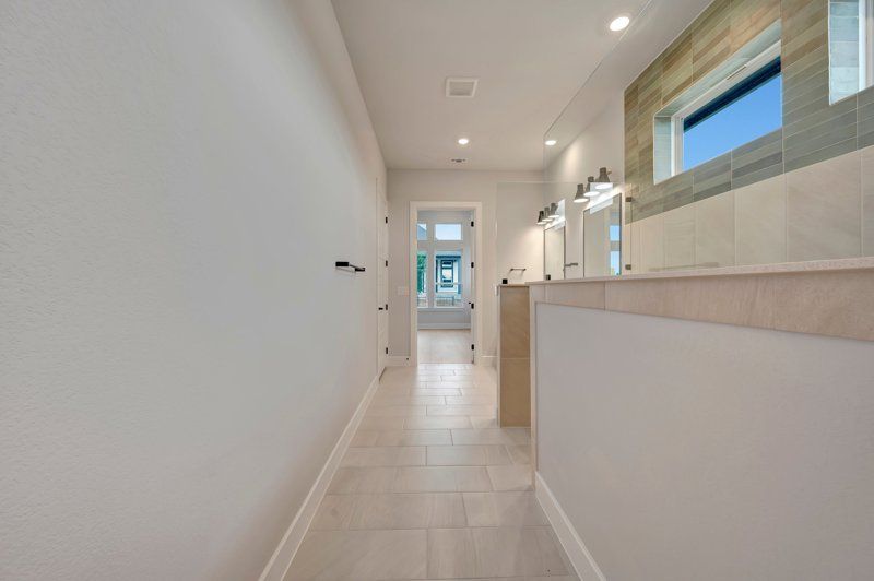 Owner's Bath