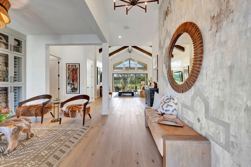 The Centeno - Entry