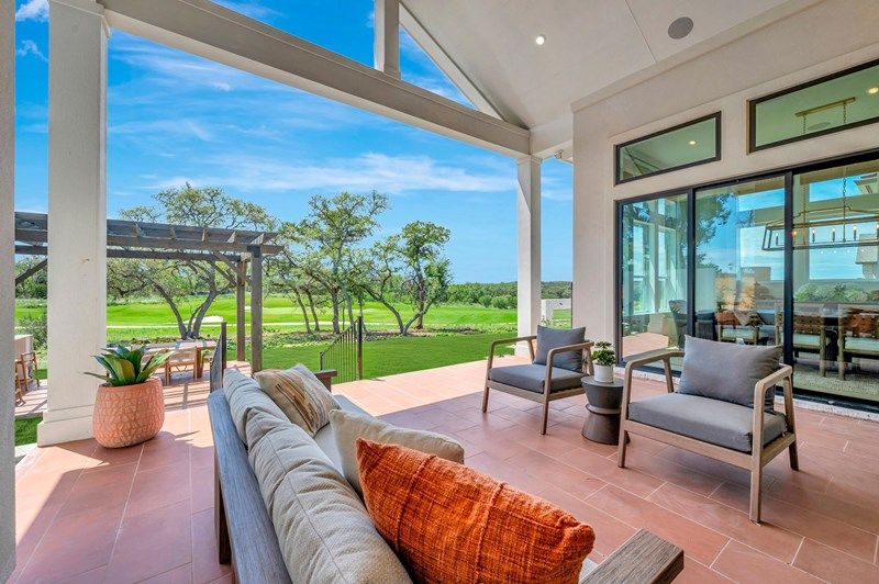 The Centeno - Outdoor Living