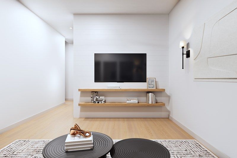 The Corinth - TV Room