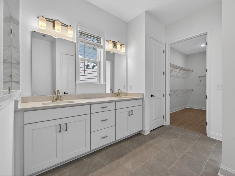 Owner's Bath