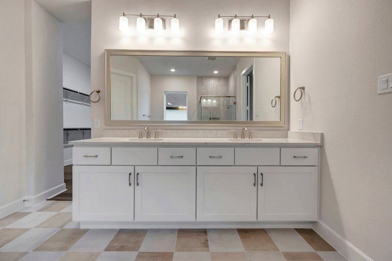 Owner's Bath