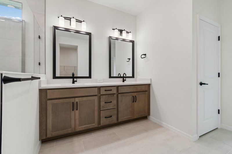 Owner's Bath