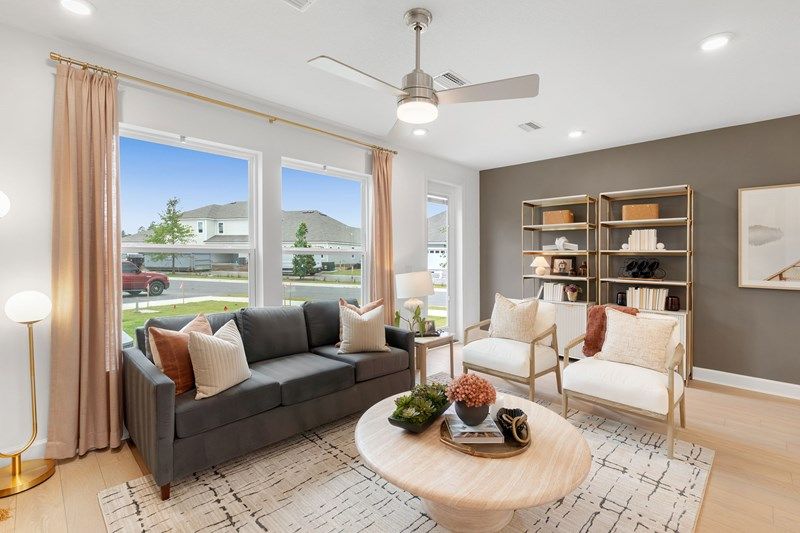 The Peppermill - Family Room