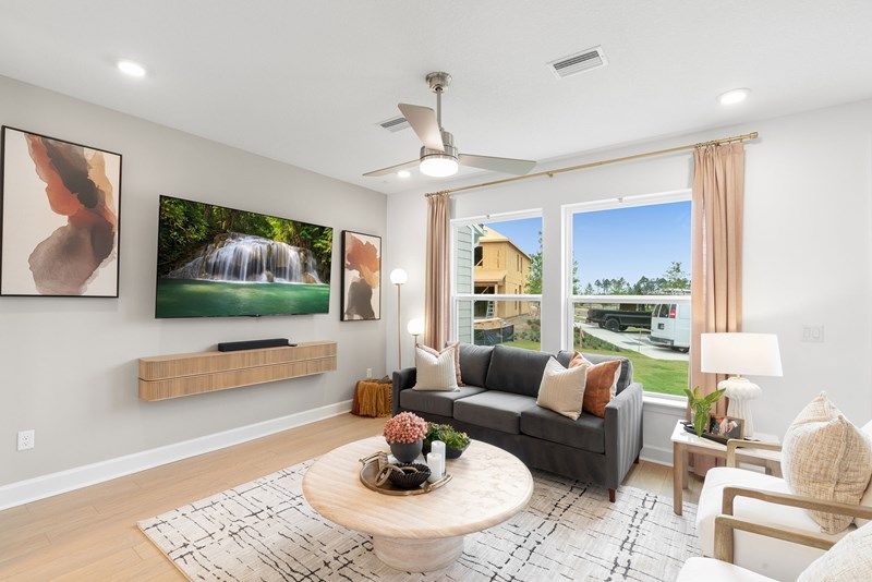 The Peppermill - Family Room