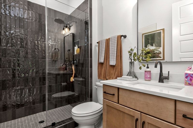 The Oakcroft - Bathroom