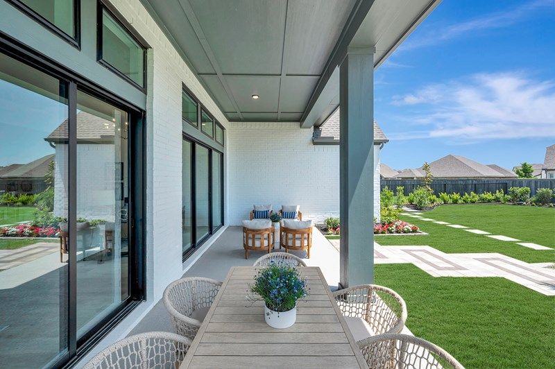 The Tomball - Porch