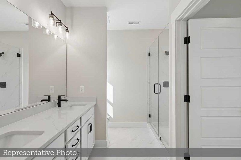 The Ivory - Owner's Bath
