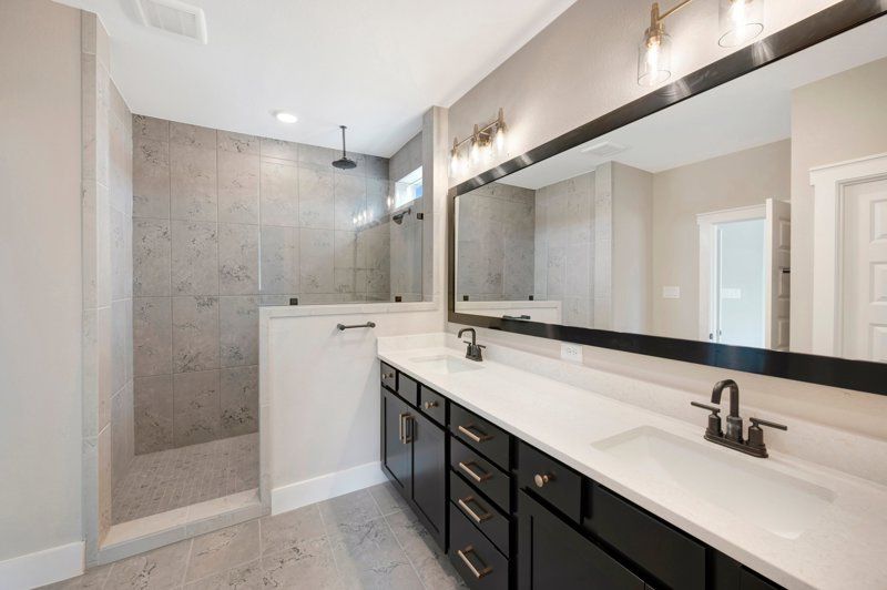 Owner's Bath
