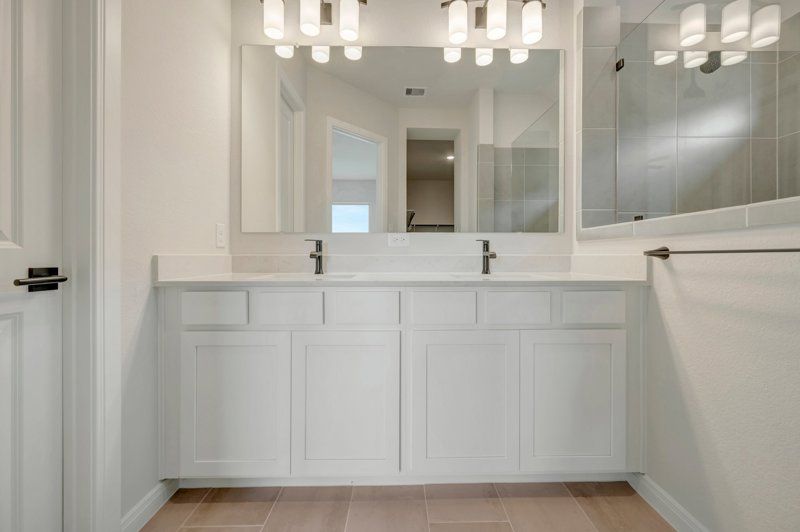Owner's Bath