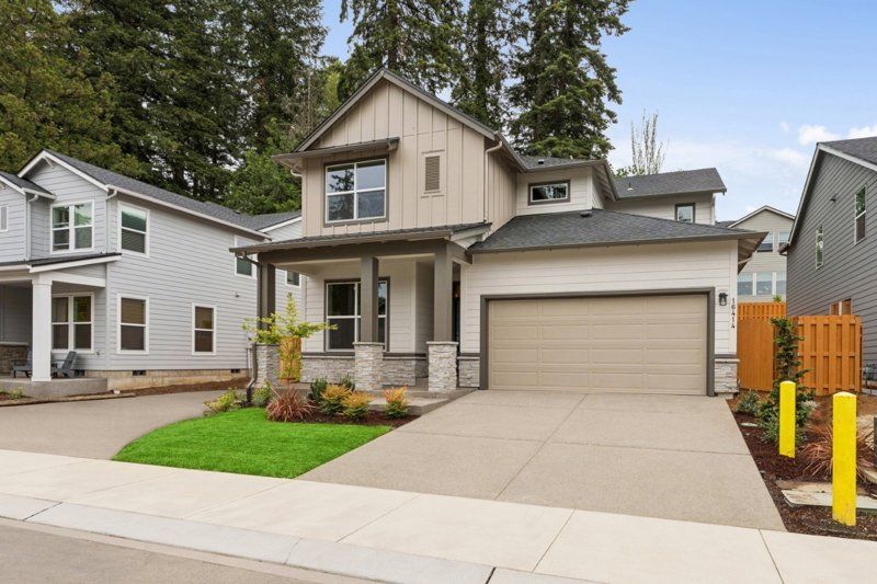Eason - Durham Heights: Durham, Oregon - David Weekley Homes