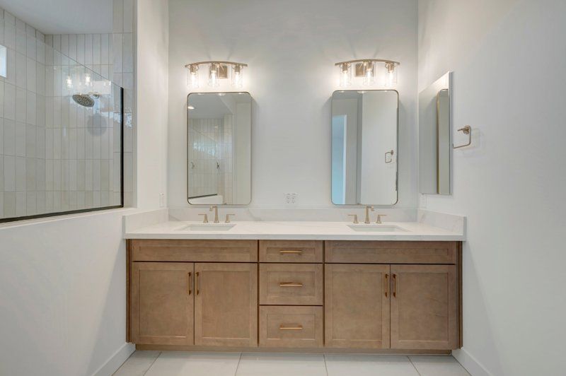 Owner's Bath