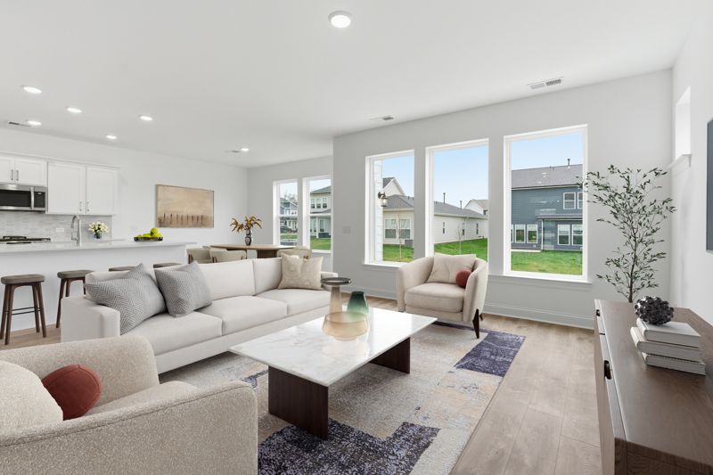 2155 Mackinac Bend