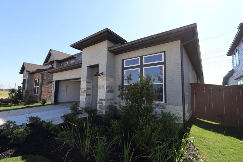 Carrollton - Elyson - Reserve Collection: Katy, Texas - David Weekley Homes